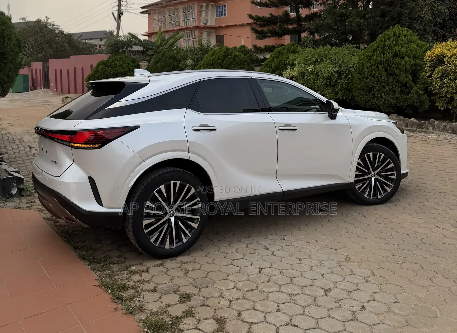Lexus RX 350h Premium AWD 2025 White