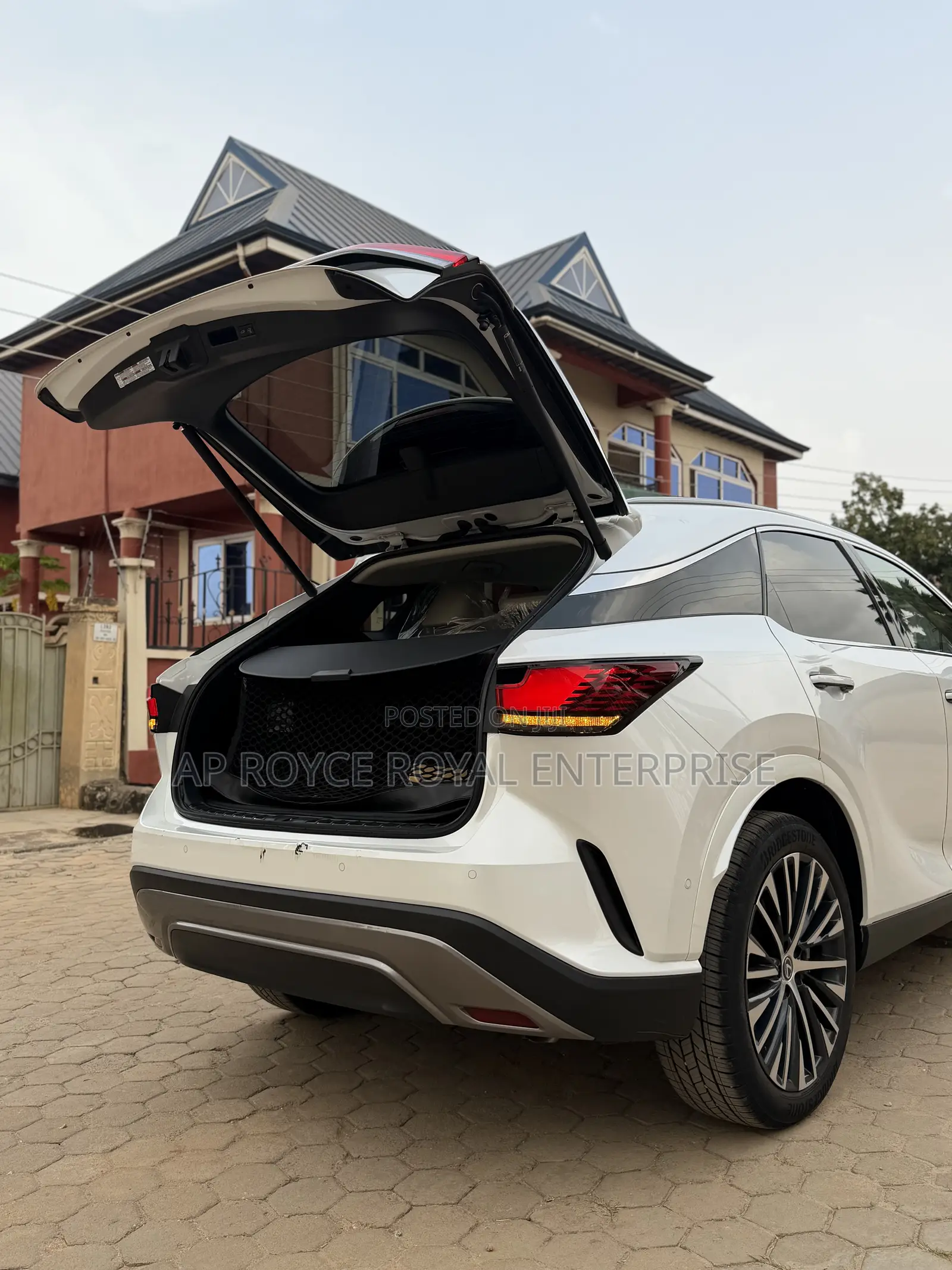 Lexus RX 350h Premium AWD 2025 White