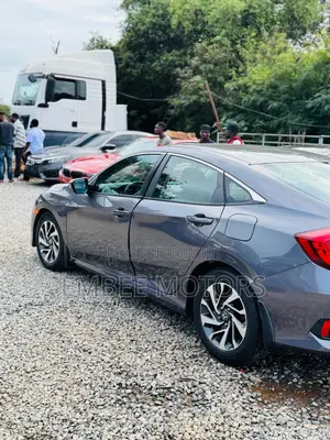 Honda Civic EX 4dr Sedan (2.0L 4cyl) 2017 Gray
