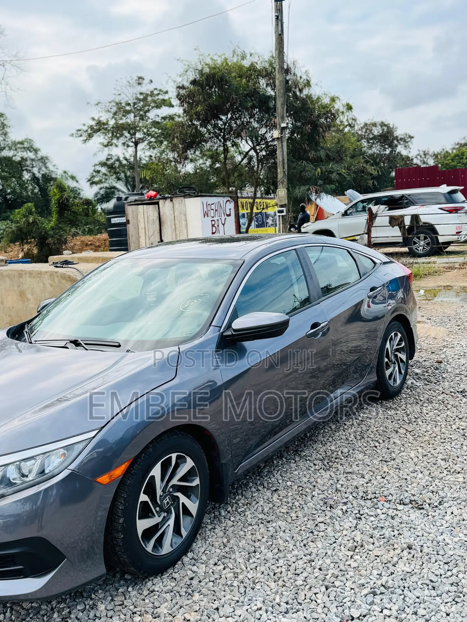 Honda Civic EX 4dr Sedan (2.0L 4cyl) 2017 Gray
