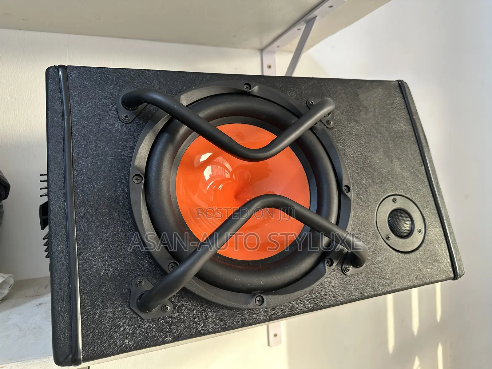 Best Quality 10 Inches Car Subwoofer 600w Amp.