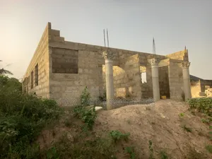 6 Bedrooms House for Sale at Abira ( Kenyasi Road)