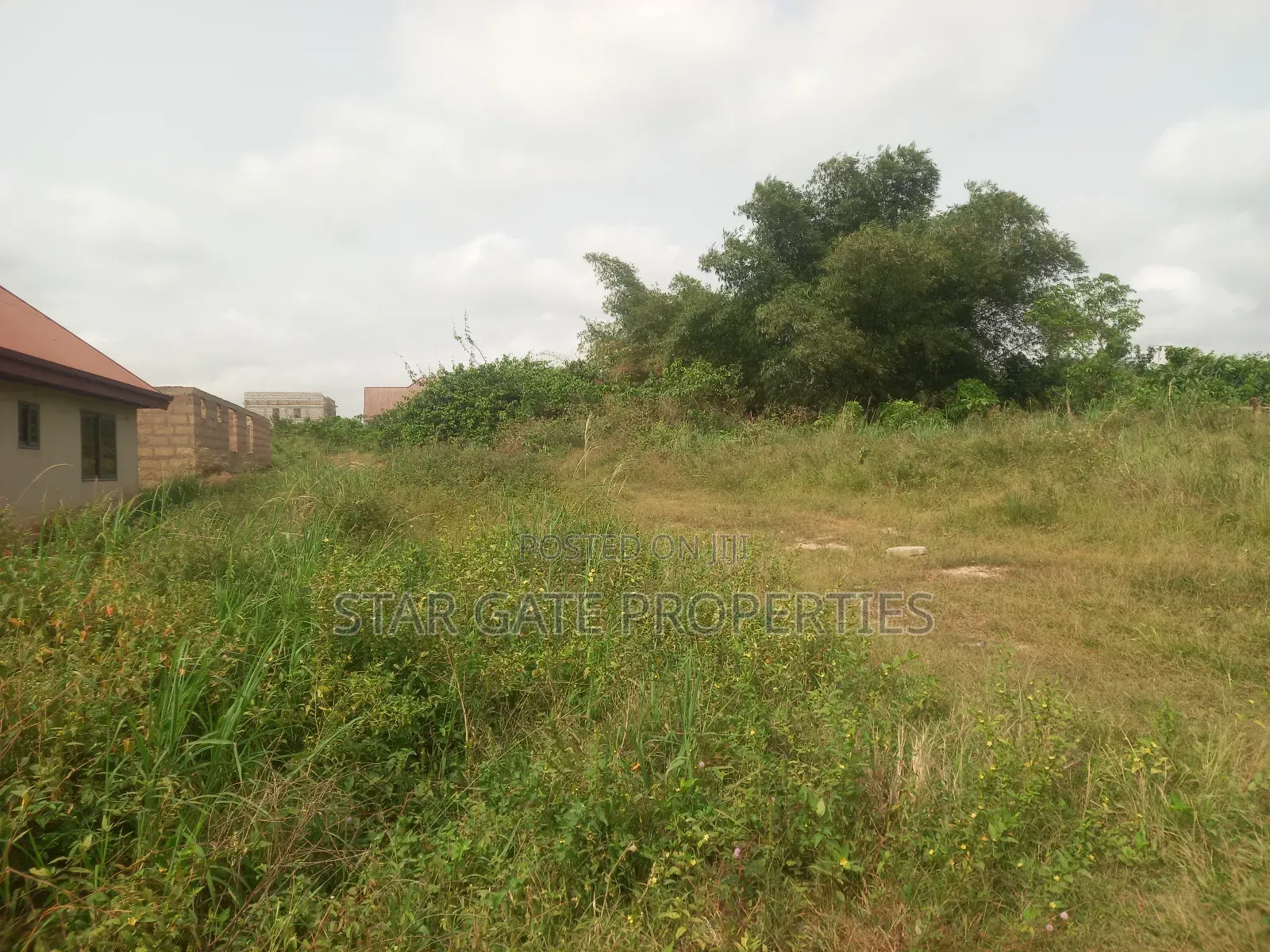 Plot for Sale at Pakyi No 1. ( Semenhyia)