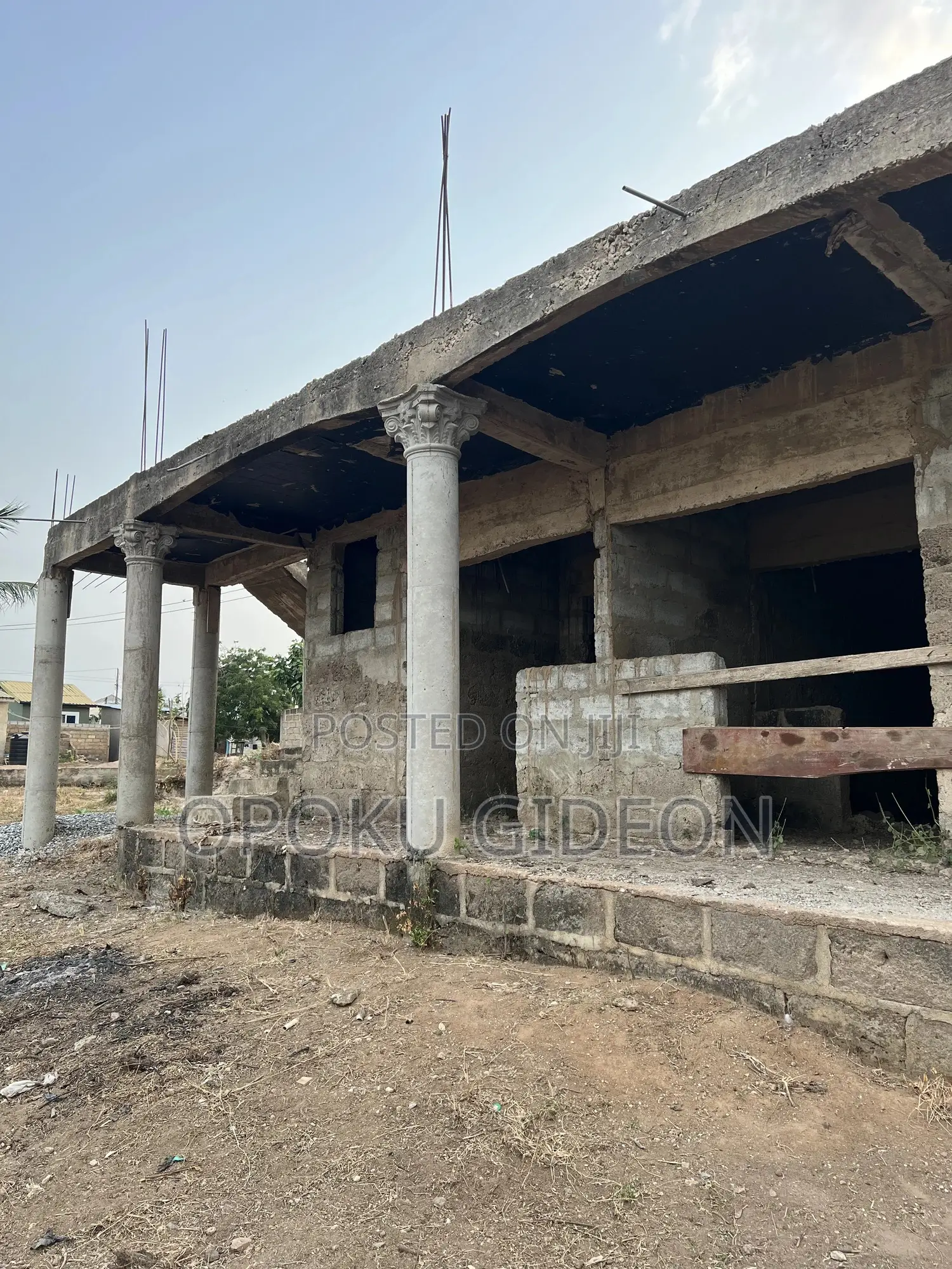 2 Bedrooms Uncompleted for Sale