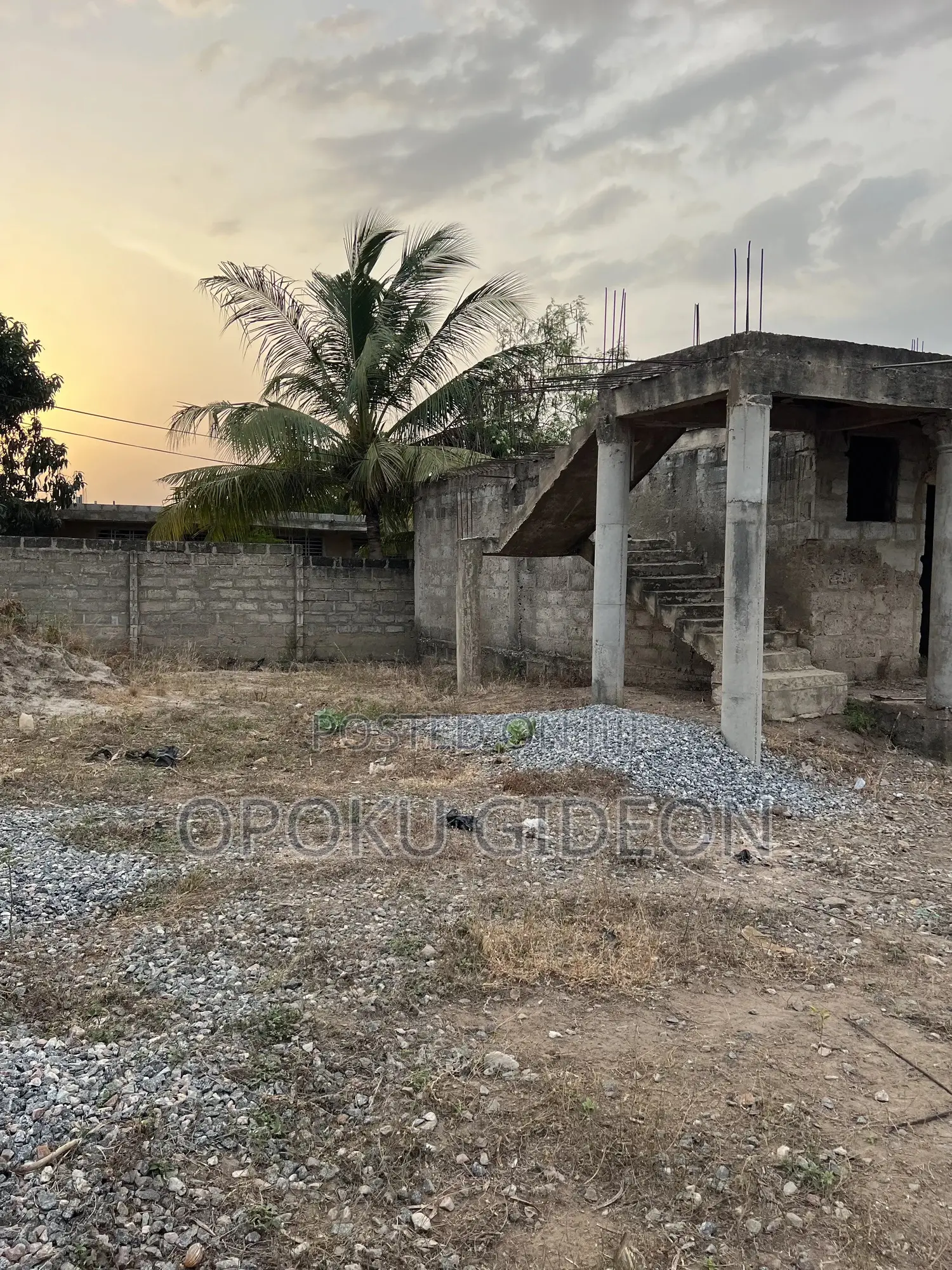 2 Bedrooms Uncompleted for Sale