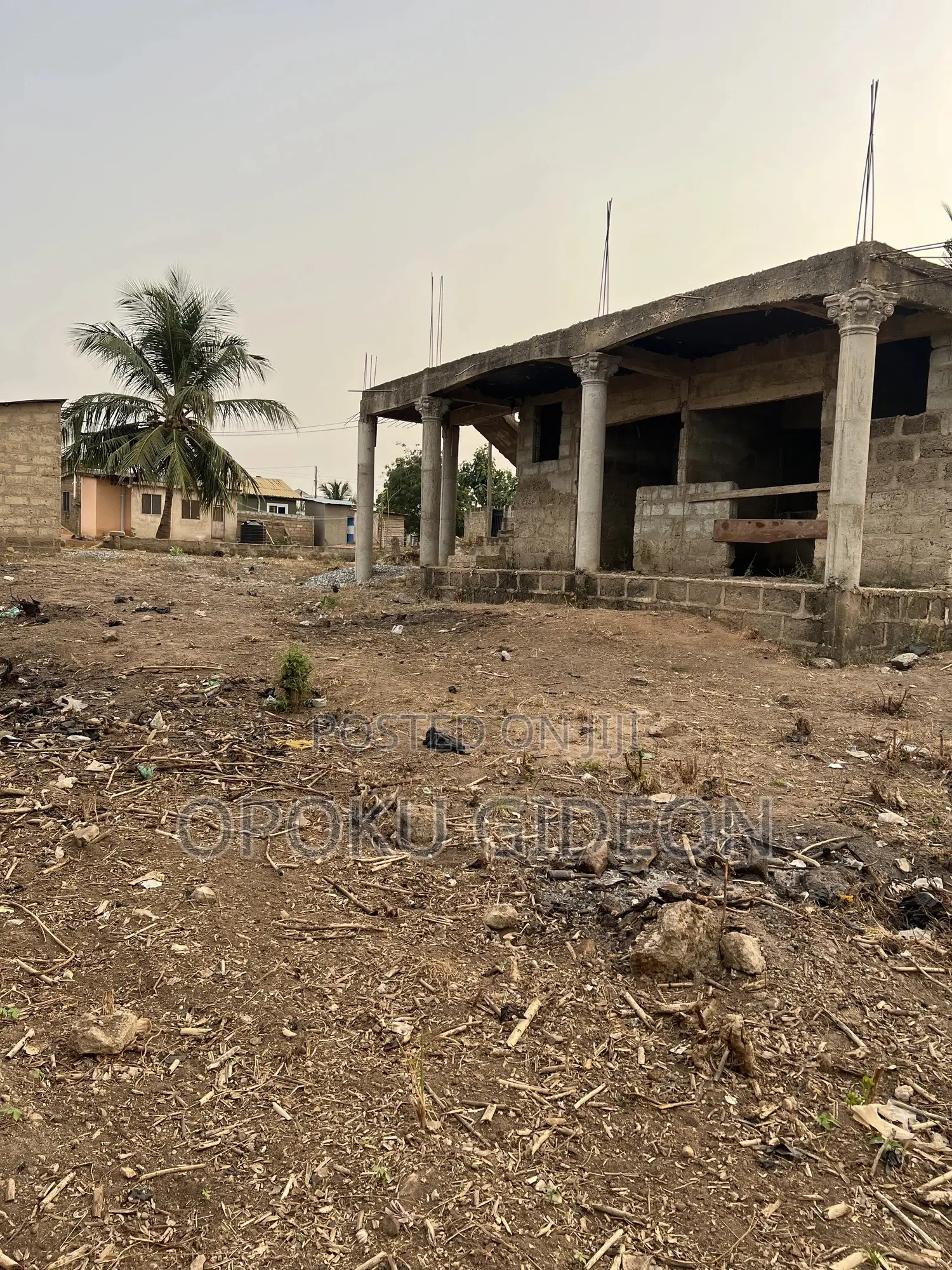 2 Bedrooms Uncompleted for Sale