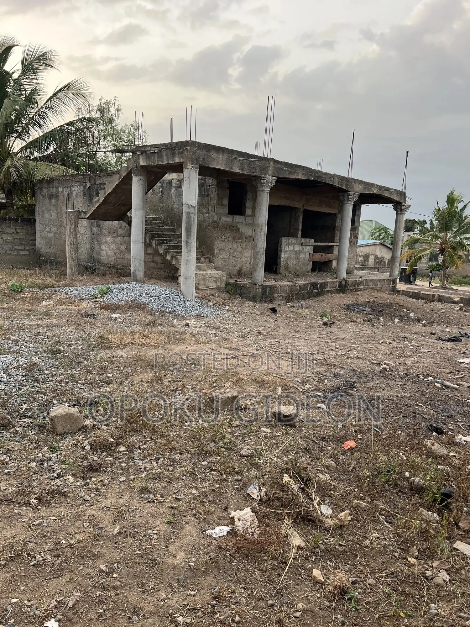 2 Bedrooms Uncompleted for Sale