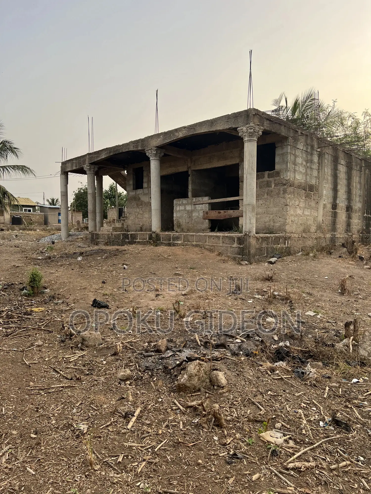 2 Bedrooms Uncompleted for Sale