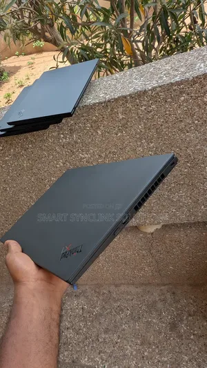 New Laptop Lenovo ThinkPad X1 Carbon 16GB Intel Core i5 SSD 256GB