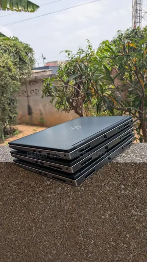 New Laptop Dell Precision 7530 24GB Intel Core i7 SSD 512GB