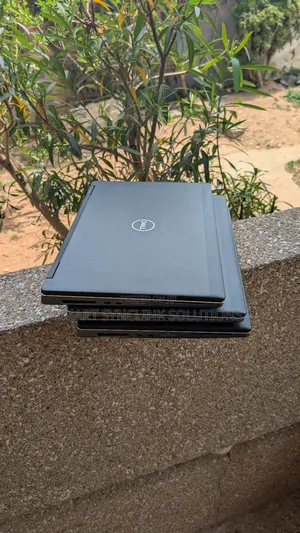 New Laptop Dell Precision 7530 24GB Intel Core i7 SSD 512GB