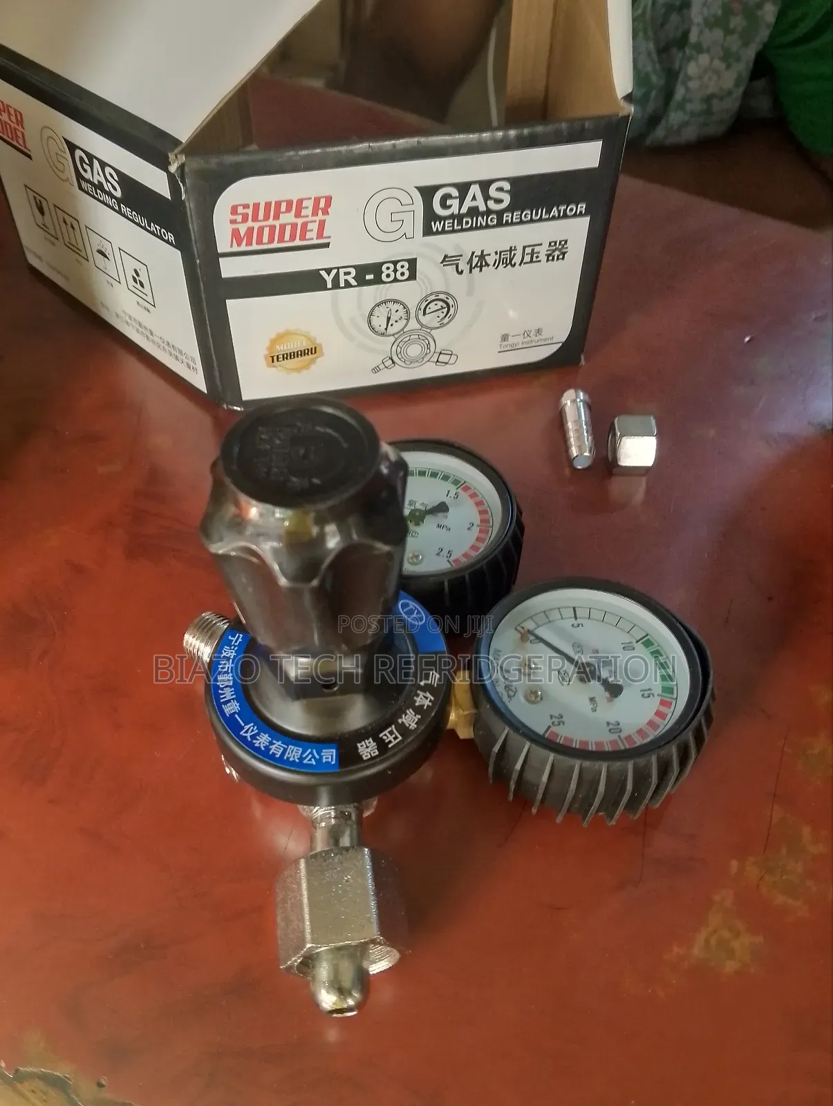 Oxygen Regulator