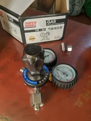 Oxygen Regulator