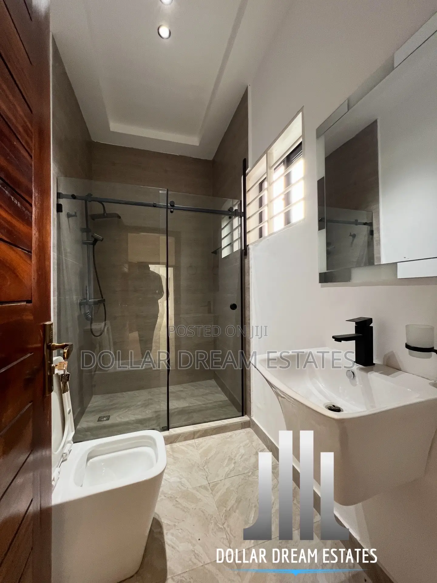 4bdrm House in Oyarifa for sale