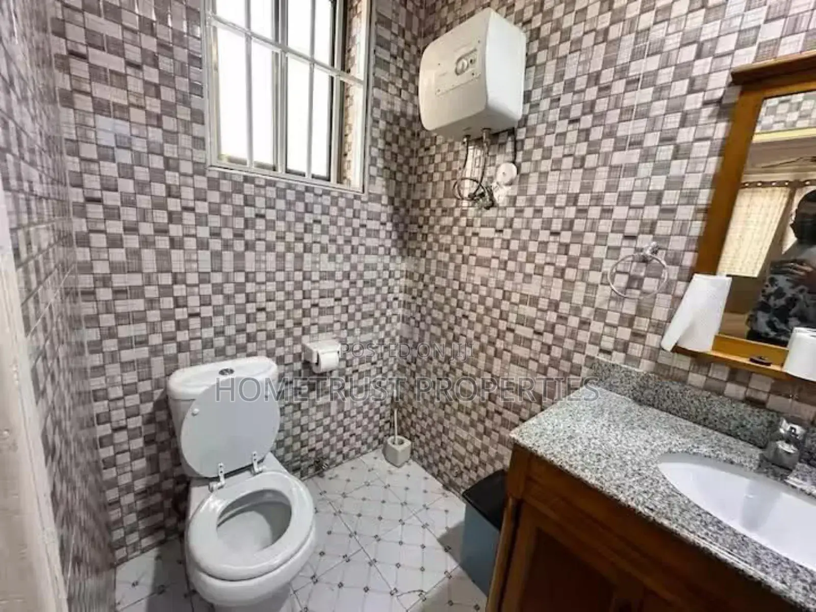 Furnished 2bdrm Apartment in Hometrust Properties, Boundary Road Area