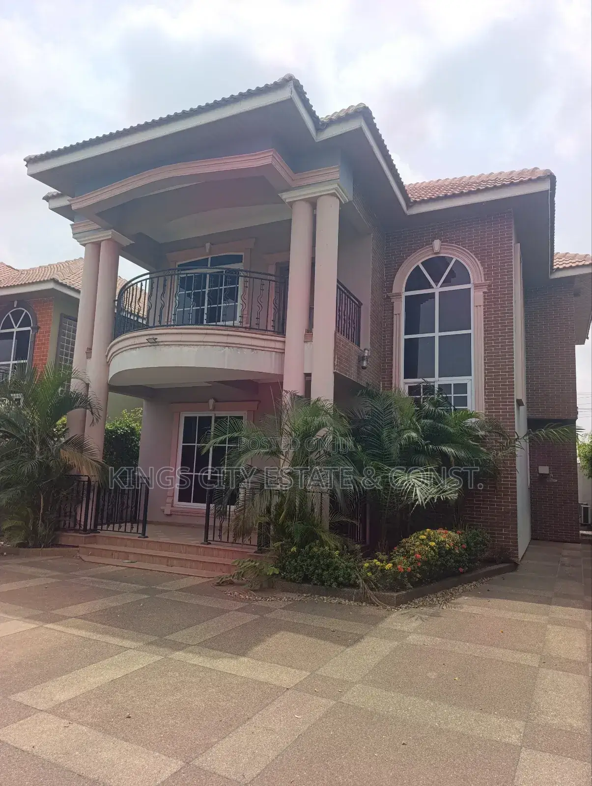 4bdrm House in Wealthy-City-Estate, Dome for rent