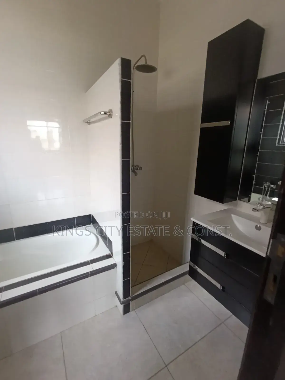 4bdrm House in Wealthy-City-Estate, Dome for rent