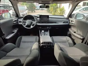 Mitsubishi Outlander SE 2022 Silver