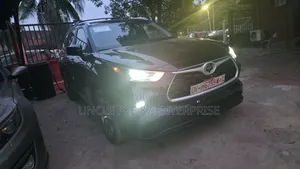 Toyota Highlander Platinum FWD 2023 Black