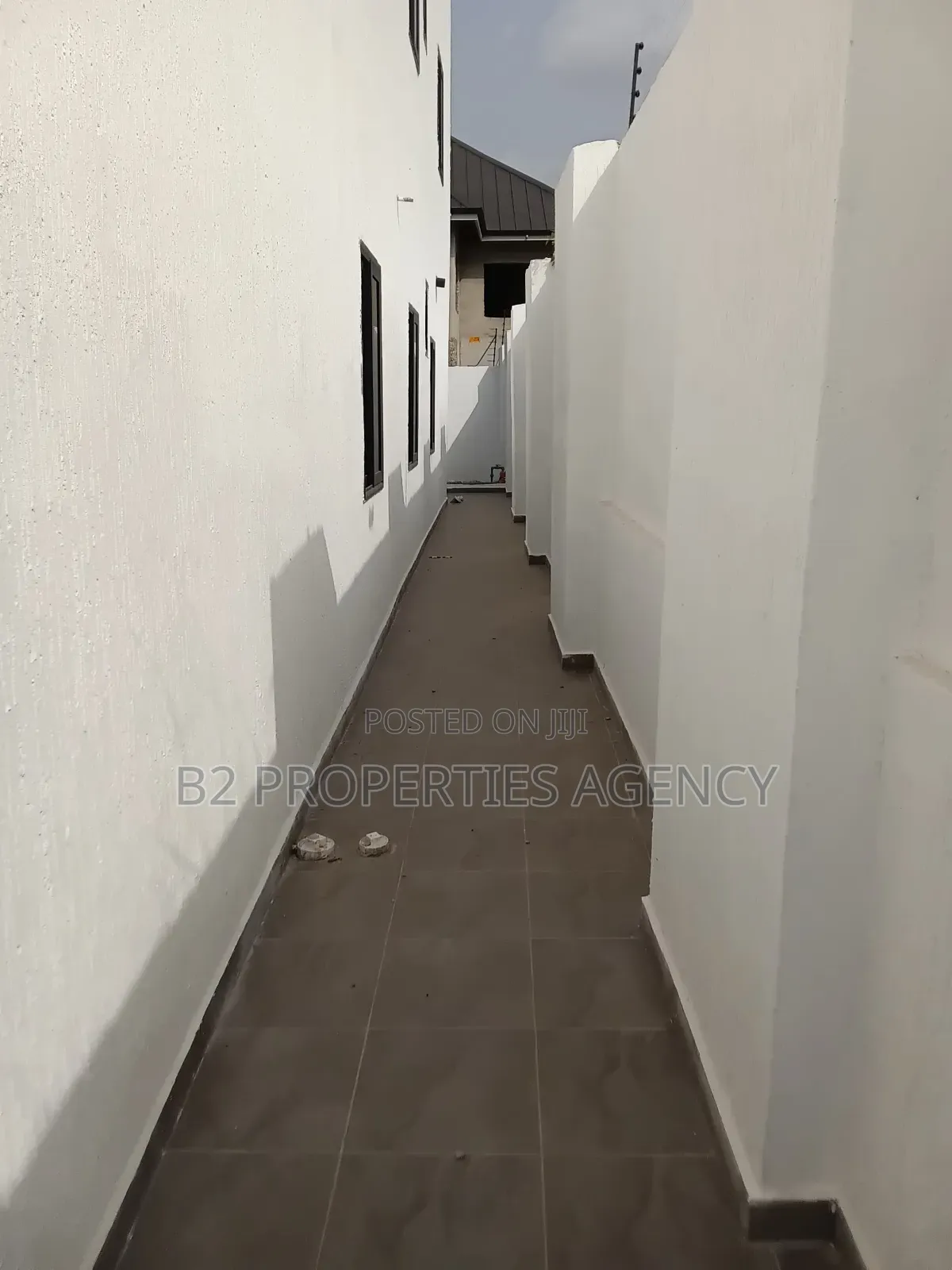 Furnished 6bdrm Mansion in B2 Properties Agency, Kumasi Metropolitan