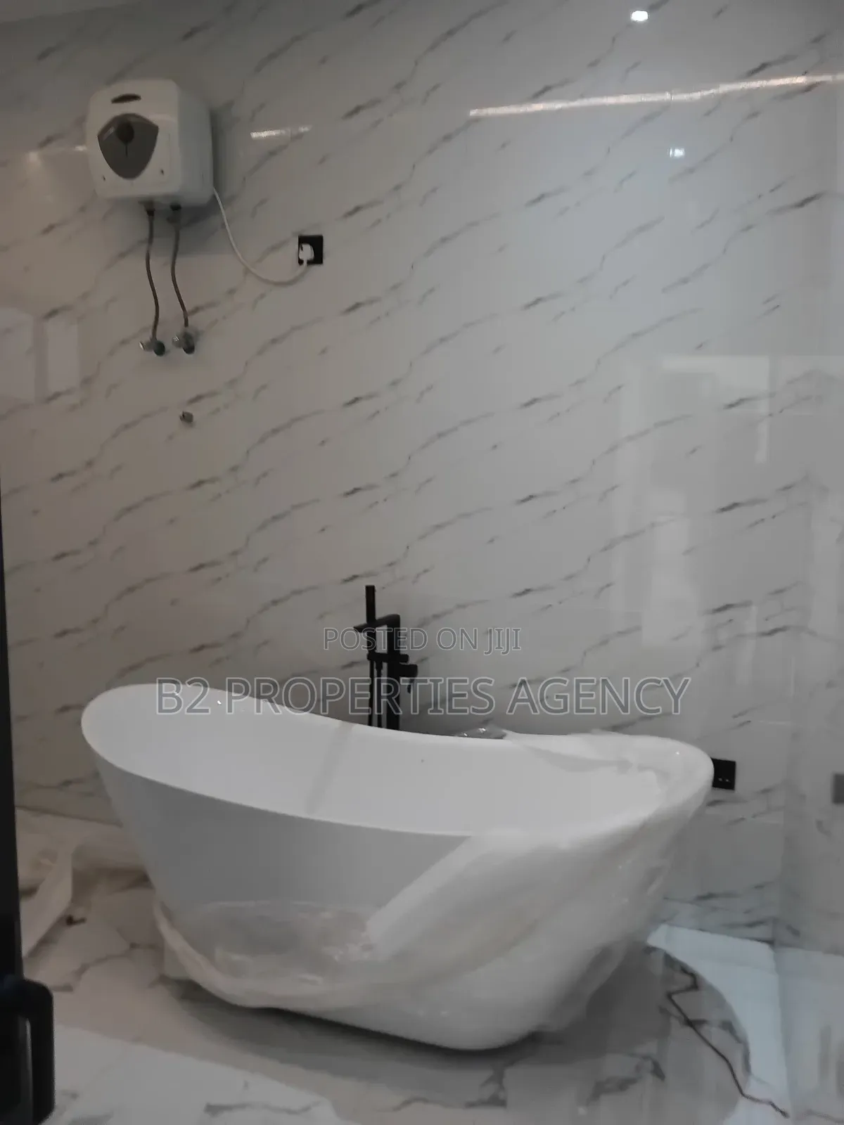 Furnished 6bdrm Mansion in B2 Properties Agency, Kumasi Metropolitan