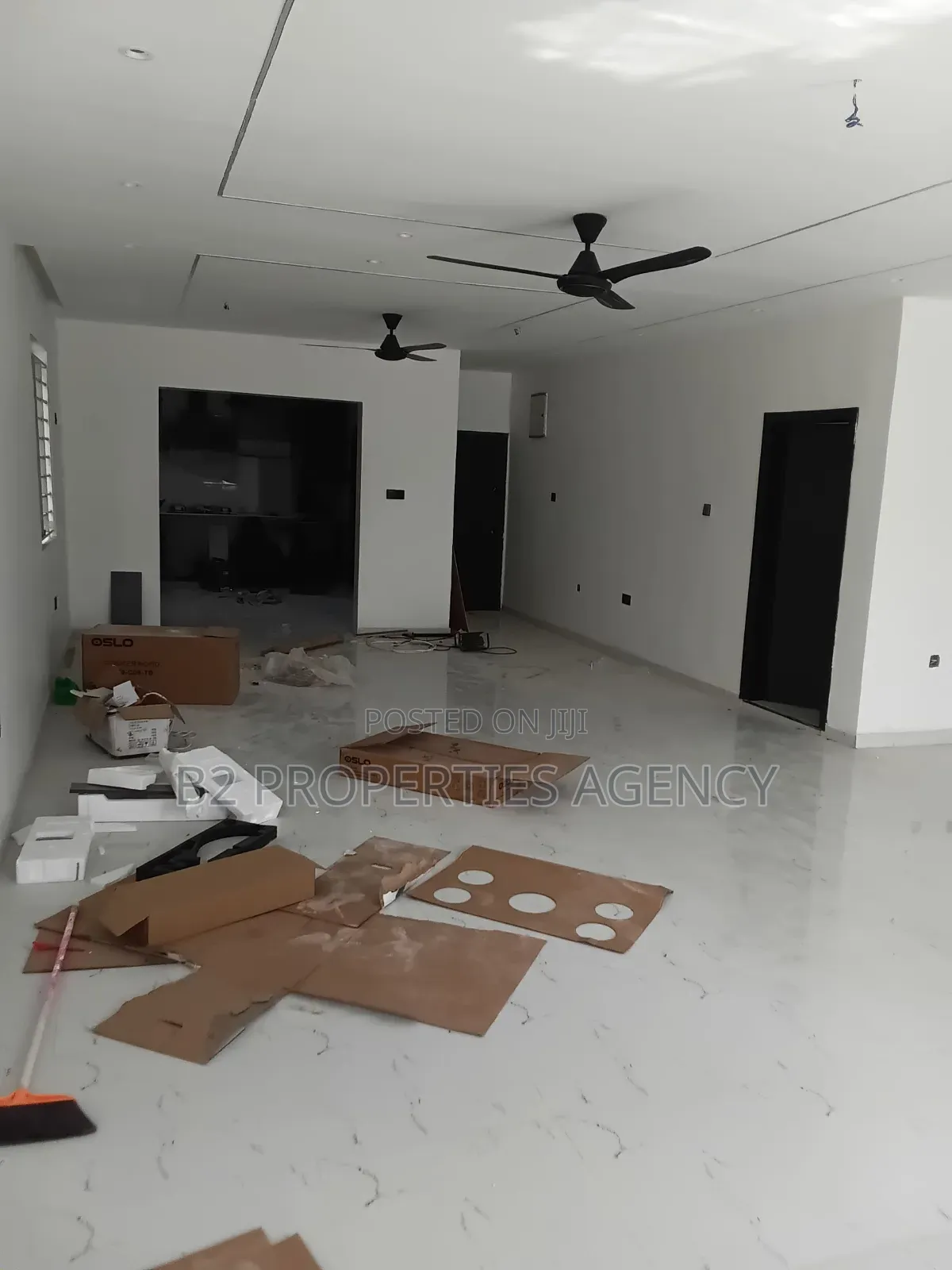 Furnished 6bdrm Mansion in B2 Properties Agency, Kumasi Metropolitan