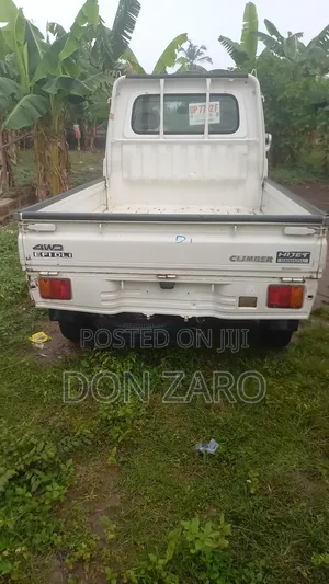 Daihatsu Hijet Truck 2014 White for Sale