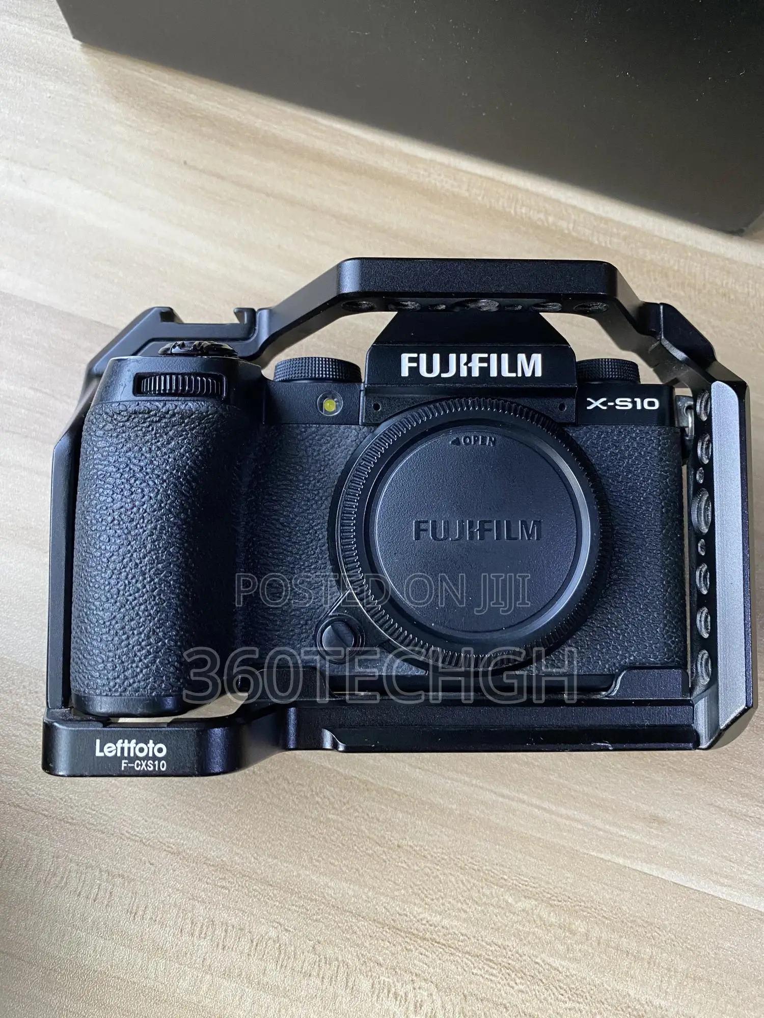 Fujifilm X-S10