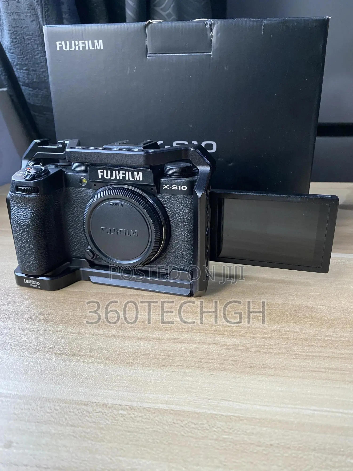Fujifilm X-S10