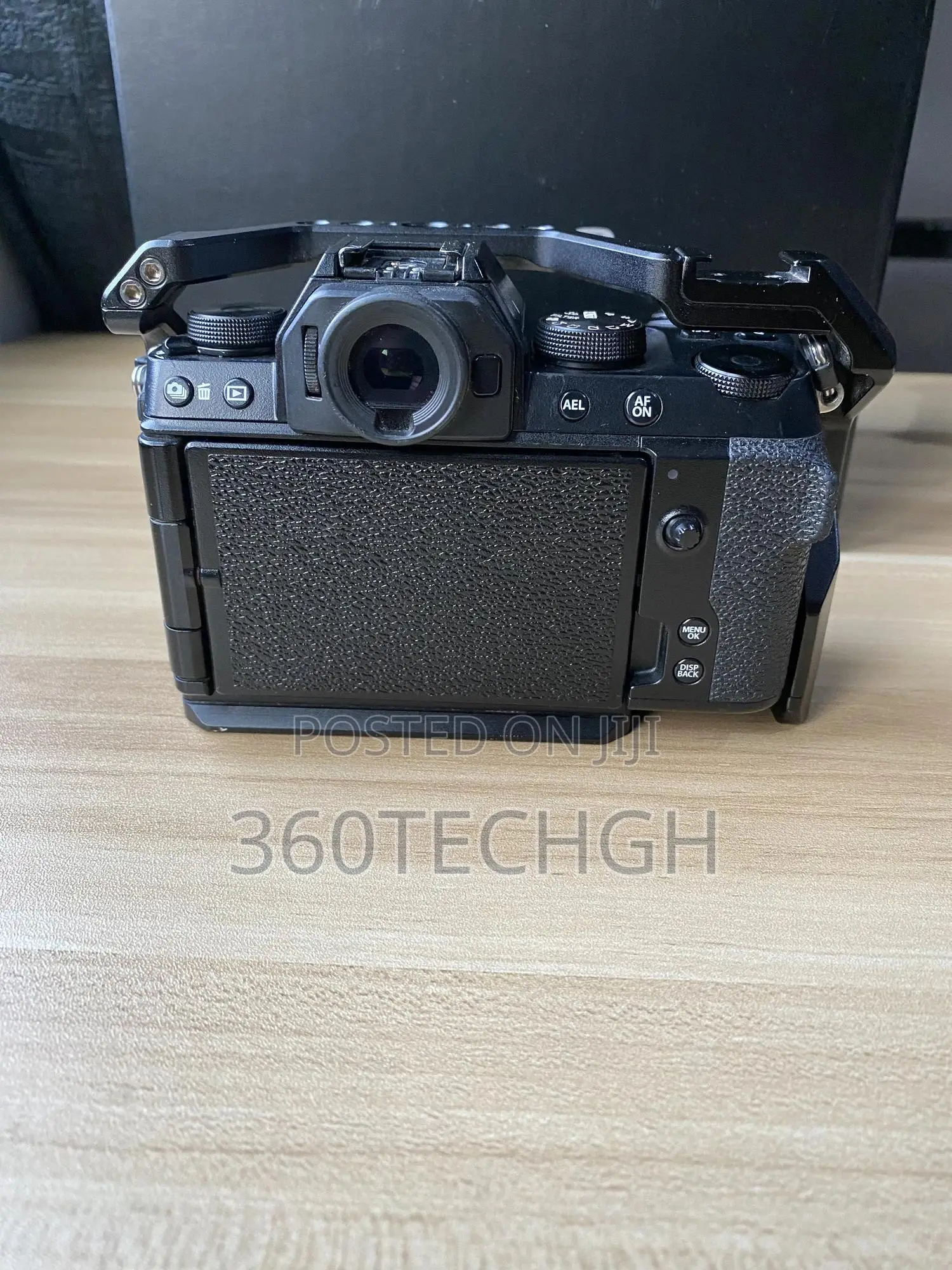 Fujifilm X-S10