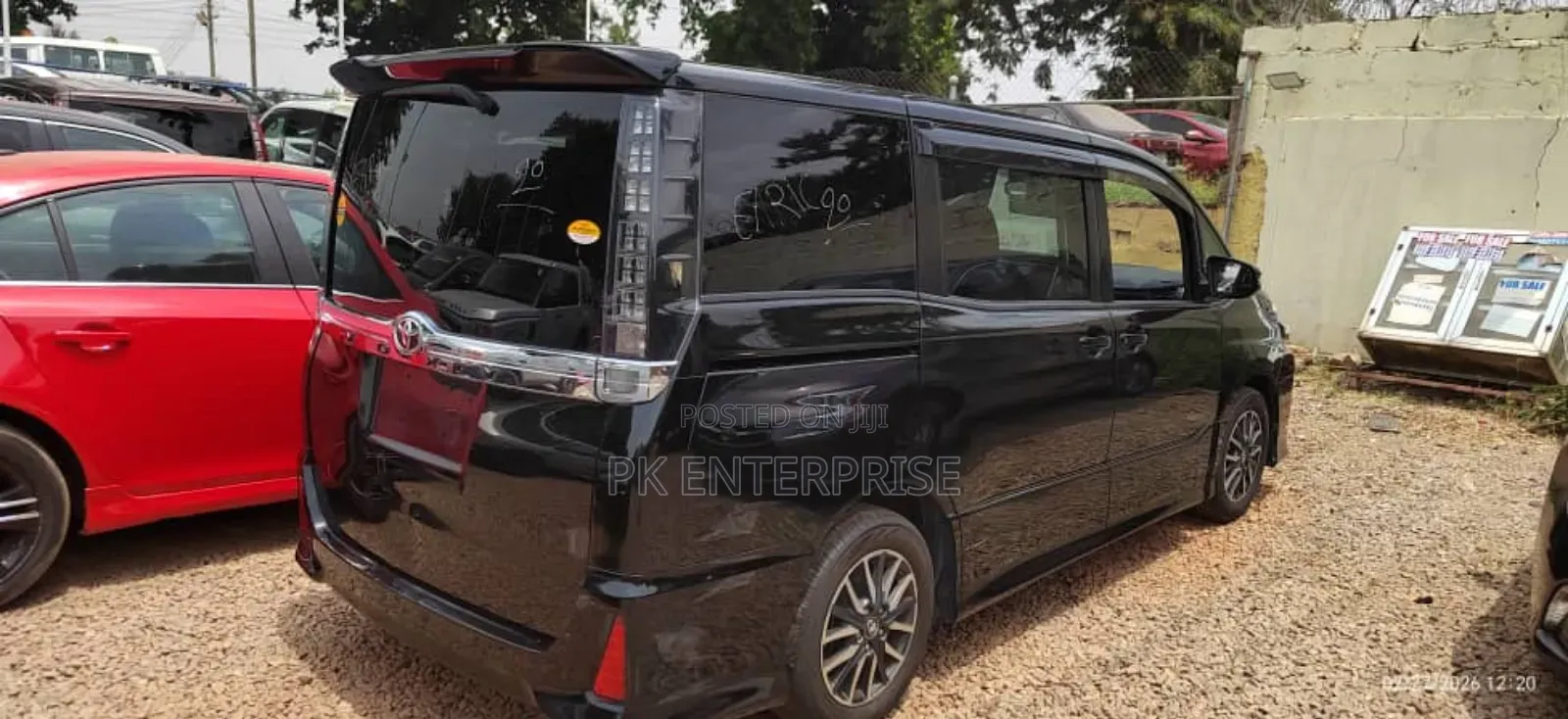 Toyota Voxy 2015 Black