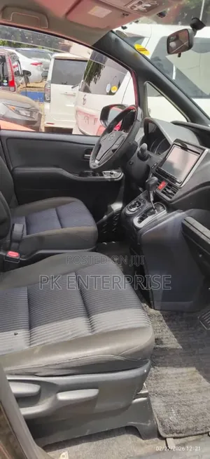 Toyota Voxy 2015 Black