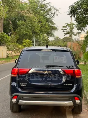 Mitsubishi Outlander 2017 Black