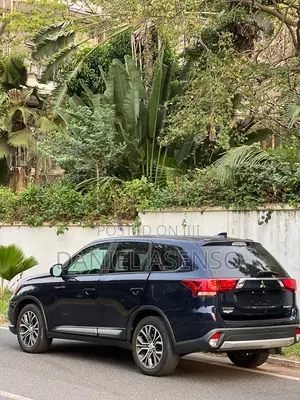 Mitsubishi Outlander 2017 Black