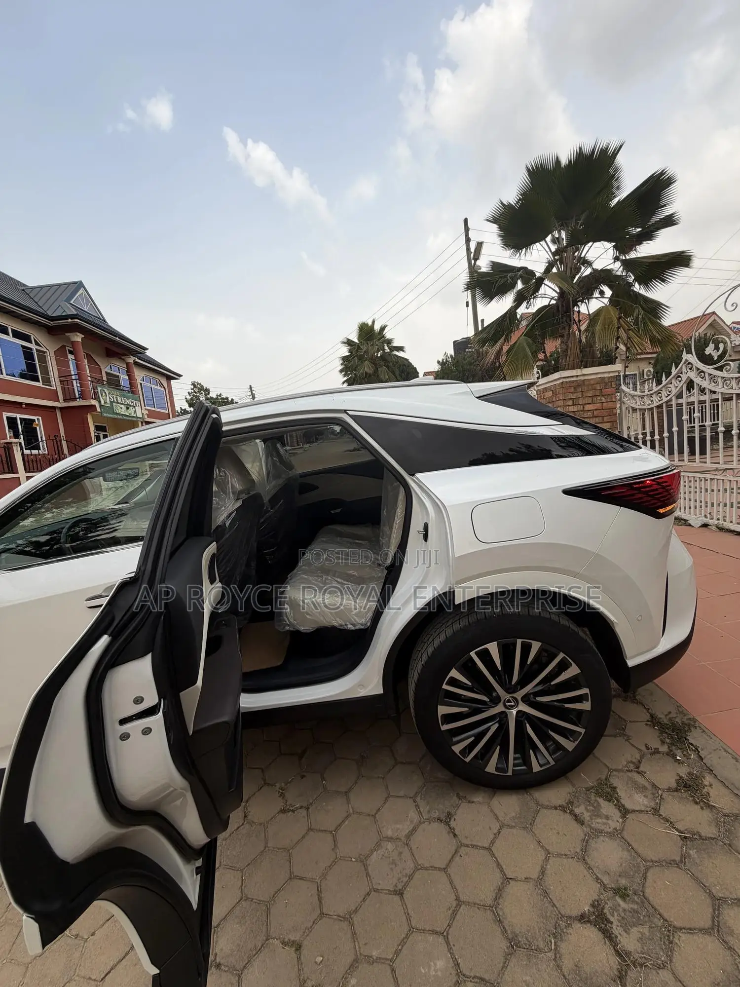 Lexus RX 350h Premium AWD 2025 White