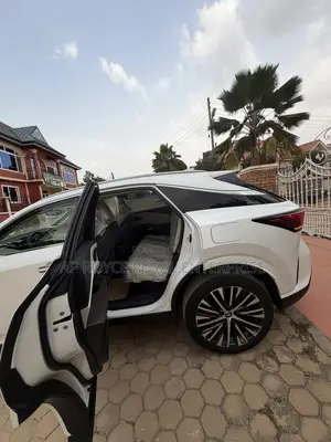 Lexus RX 350h Premium AWD 2025 White