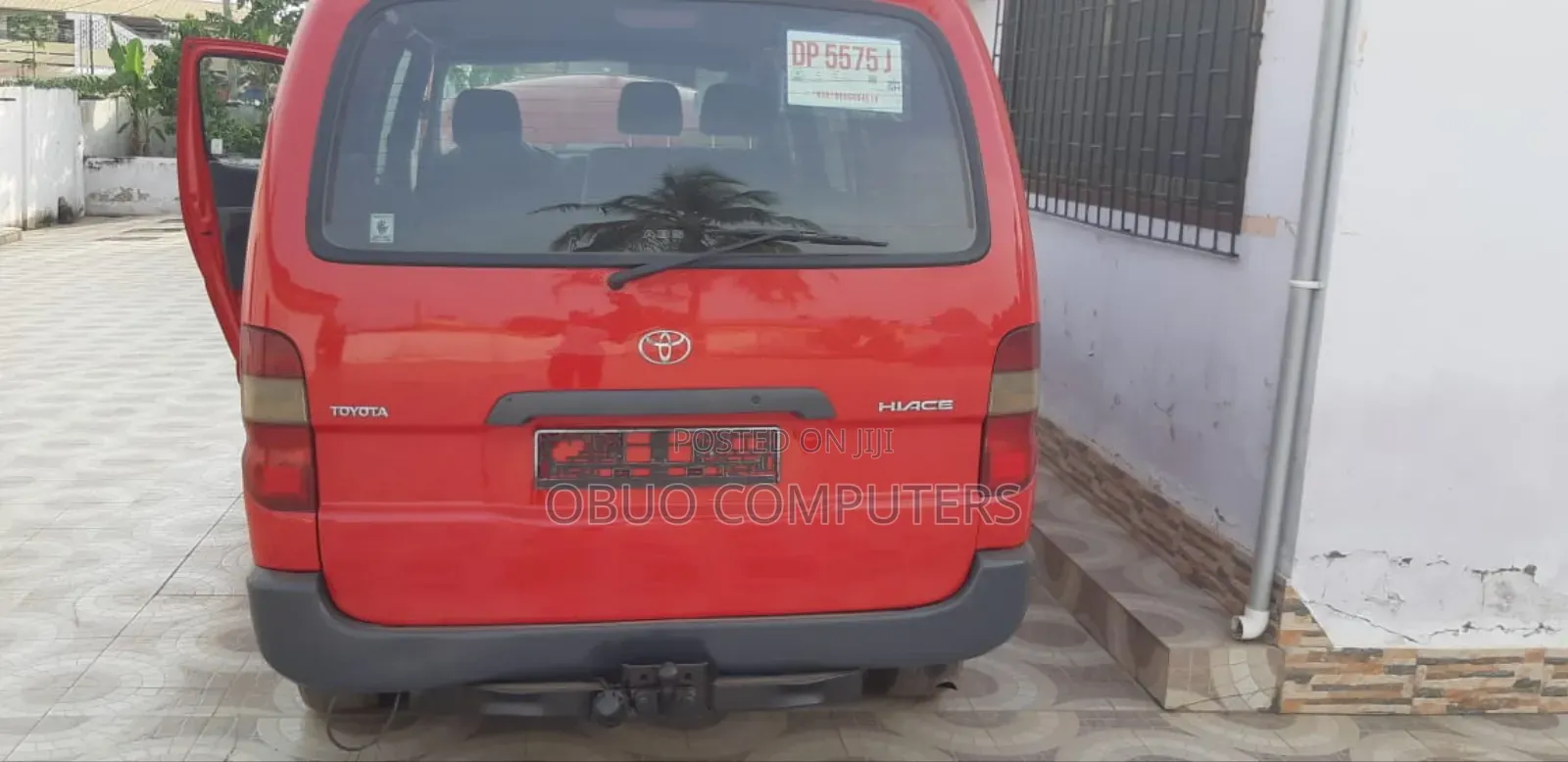 Toyota HiAce 2012 Red