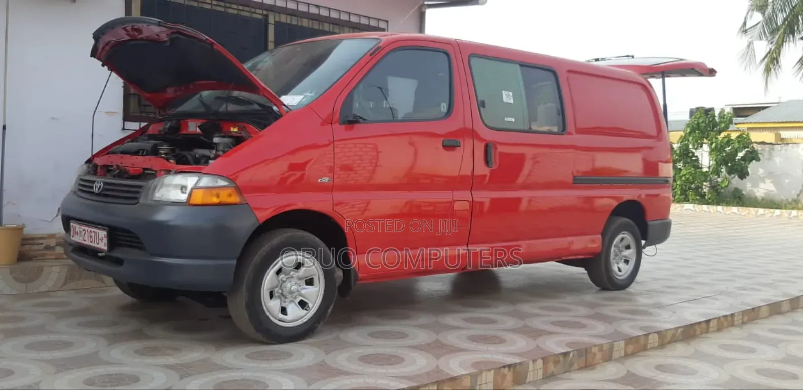 Toyota HiAce 2012 Red