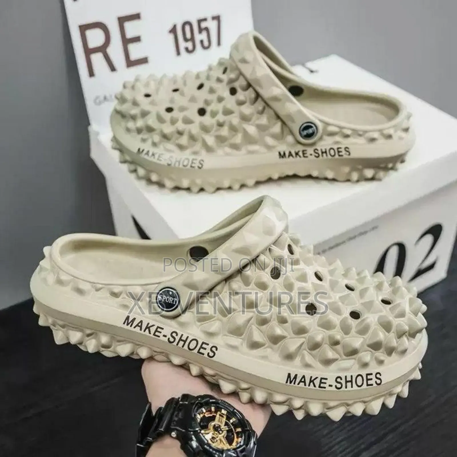 Anti-Slip
Casual Crocs Beach 
Sandals
