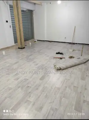 Master of Vinyl Tiles Installation