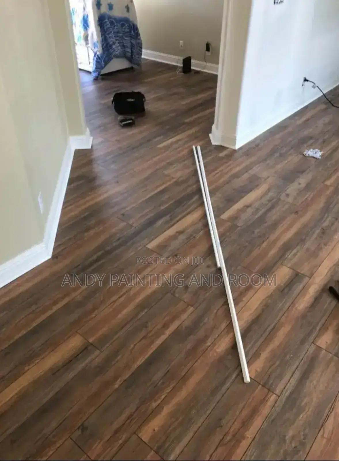 Master of Vinyl Tiles Installation