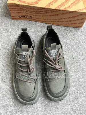 Gray Low-top Casual Shoes