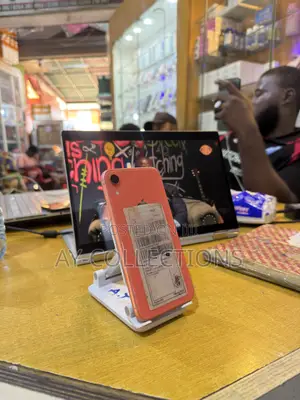 Apple iPhone XR 128 GB Orange