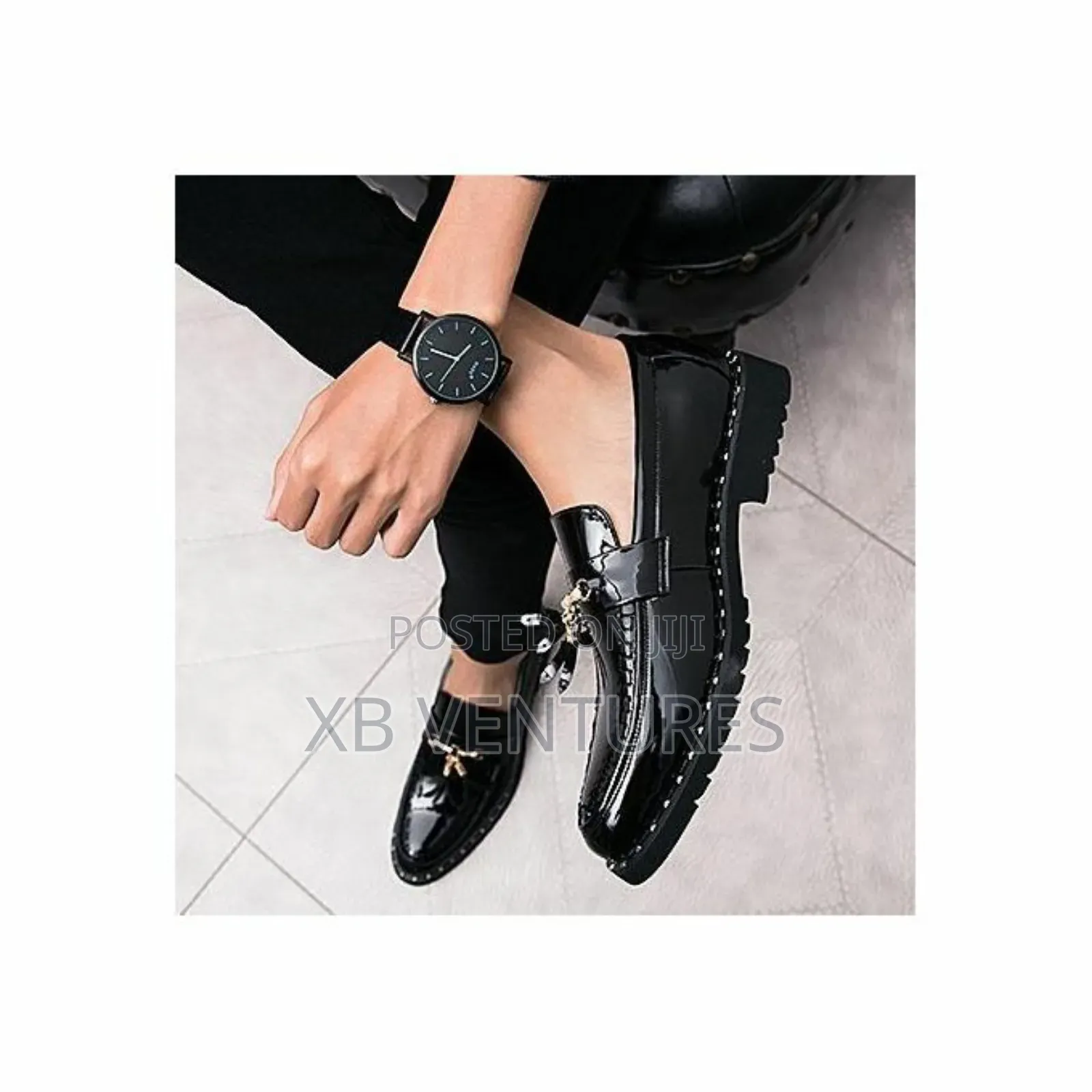 Sharp Corporate Black
Skoe