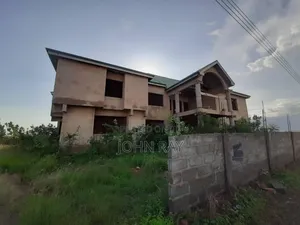6bdrm Mansion in Noble Estate, Prampram for sale