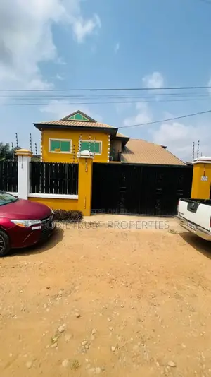 6bdrm House in Hometrust Properties, Housing Down for sale