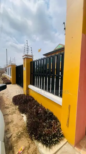 6bdrm House in Hometrust Properties, Housing Down for sale