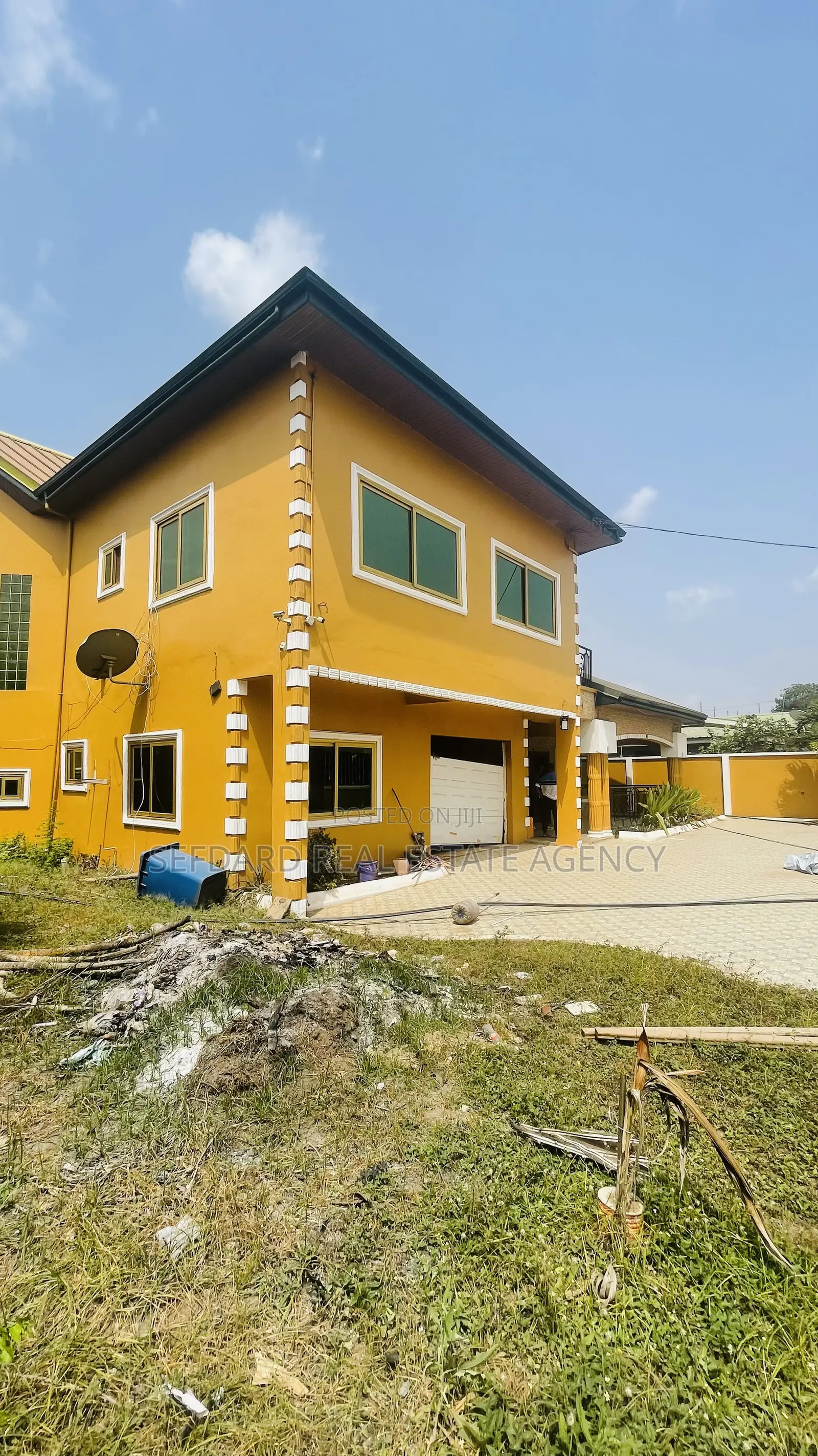 6bdrm House in Adenta for sale
