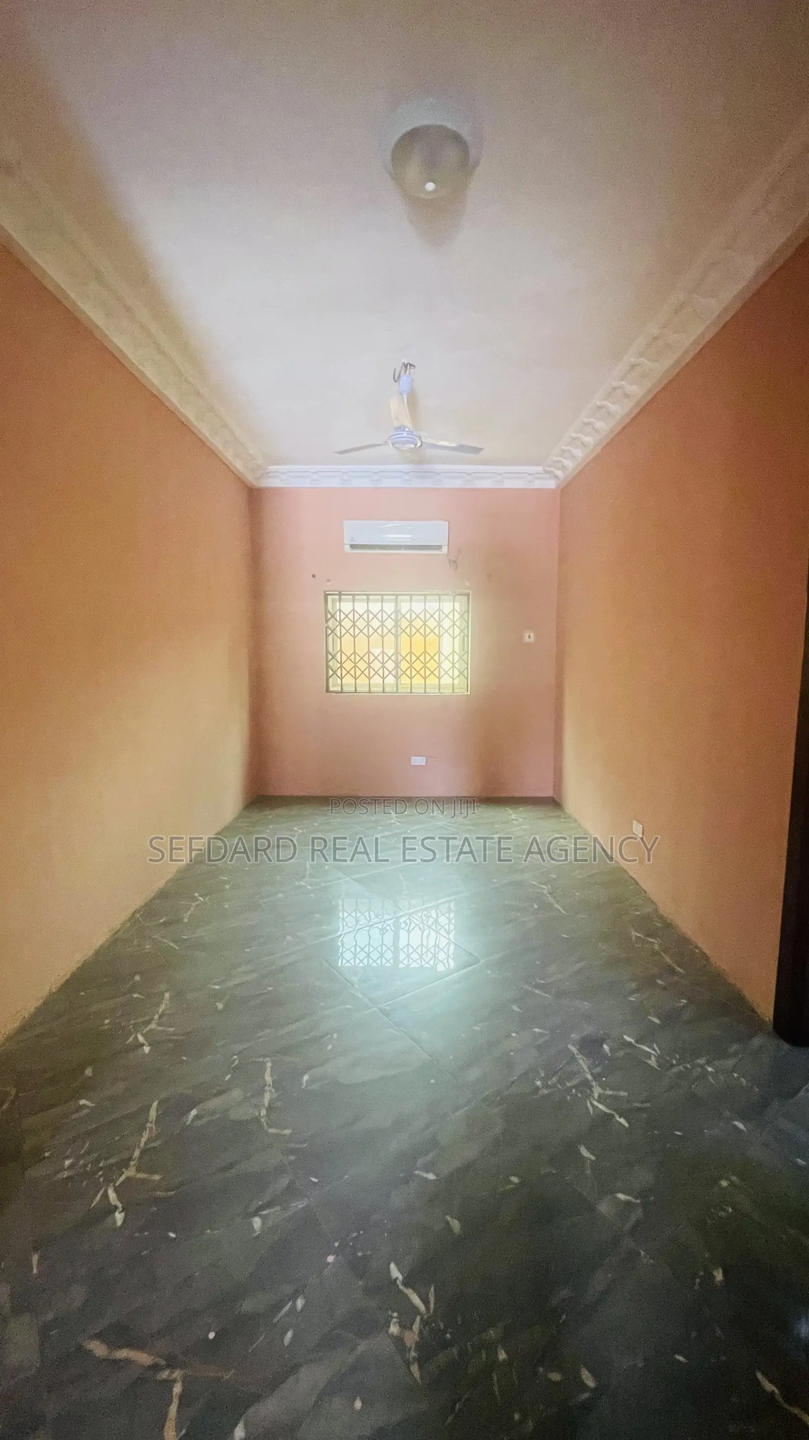 6bdrm House in Adenta for sale
