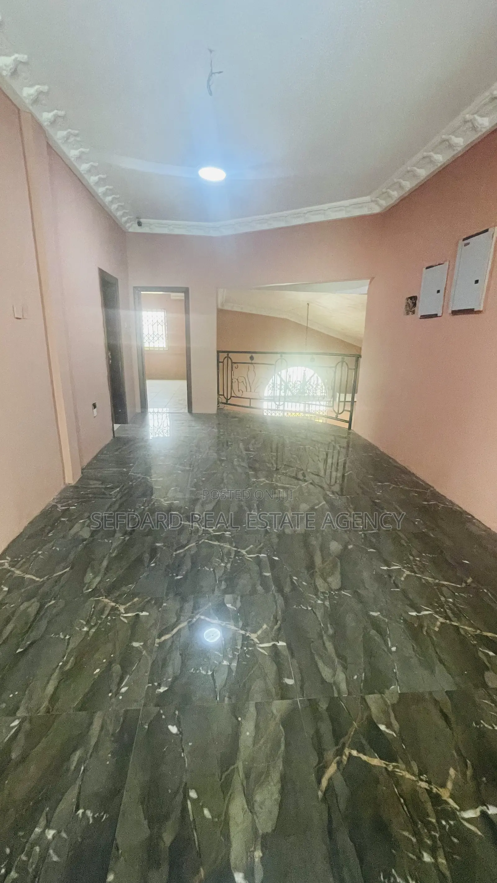 6bdrm House in Adenta for sale
